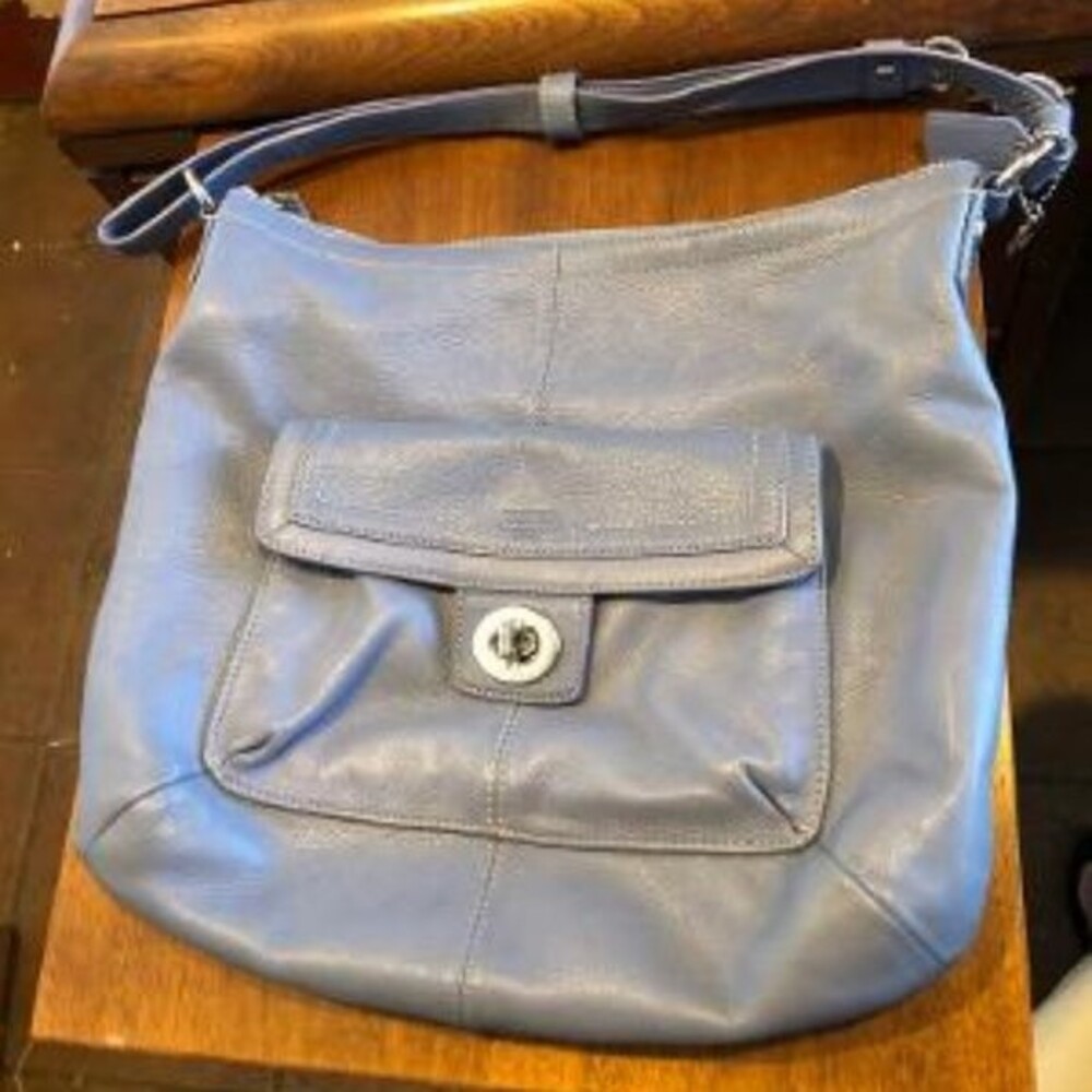 COACH 19045 PENELOPE PERIWINKLE PEBBLE BAG